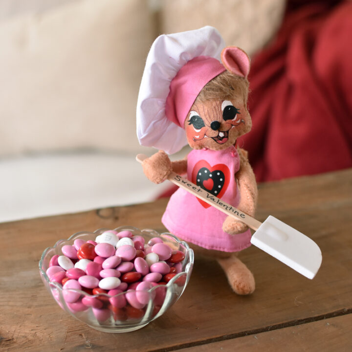 110621 6in Sweet Valentine Chef Mouse-WEB